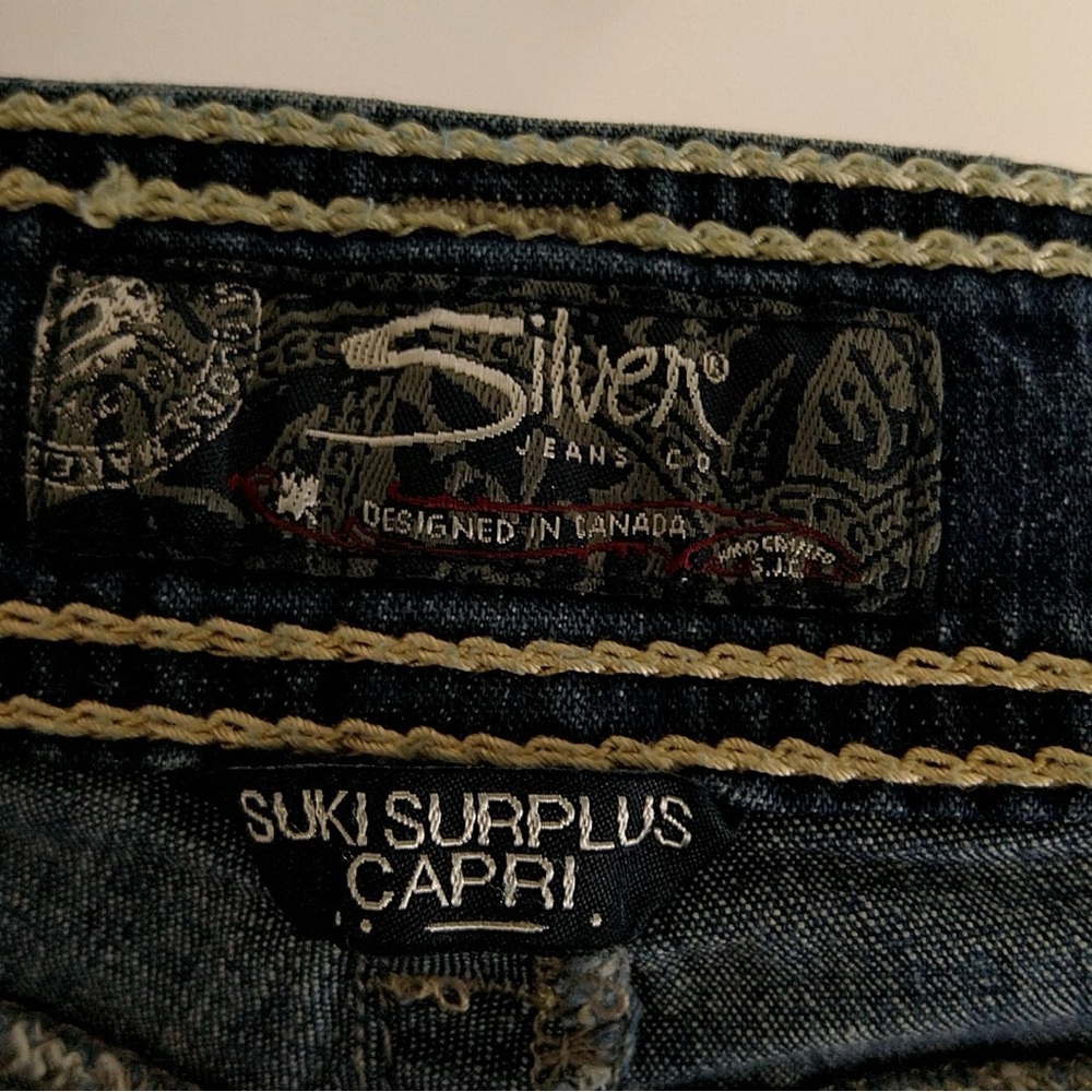 Silver Jeans Co. Suki Surplus Capri W31 - Picture 3 of 8